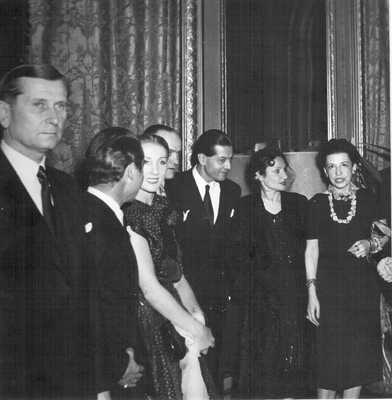 Лифарь Сергей Михайлович. Лот из 14 фотографий из личной коллекции Сержа Лифаря